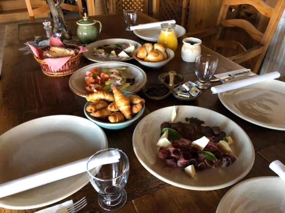Ginti Panzio, Orseg Hotell Magyarszombatfa Exteriör bild