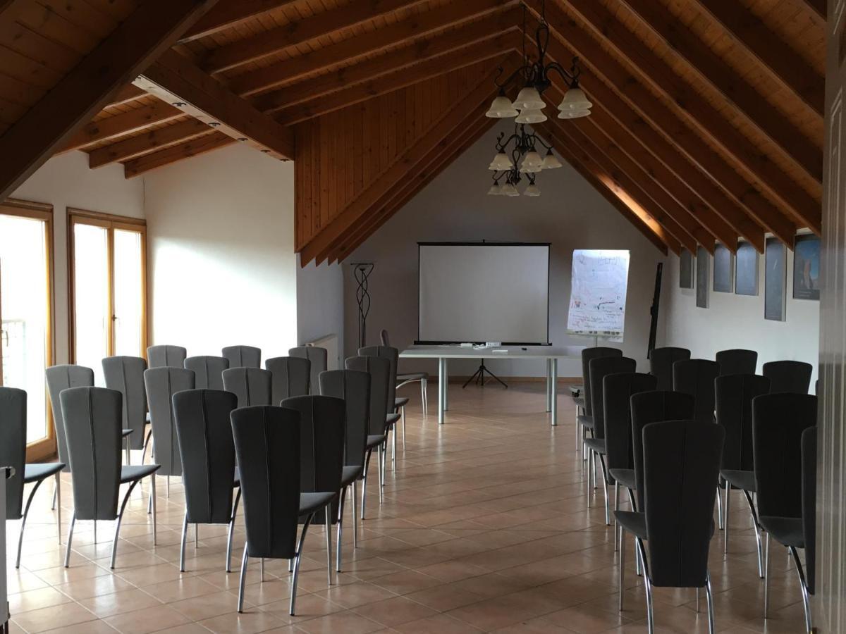 Ginti Panzio, Orseg Hotell Magyarszombatfa Exteriör bild