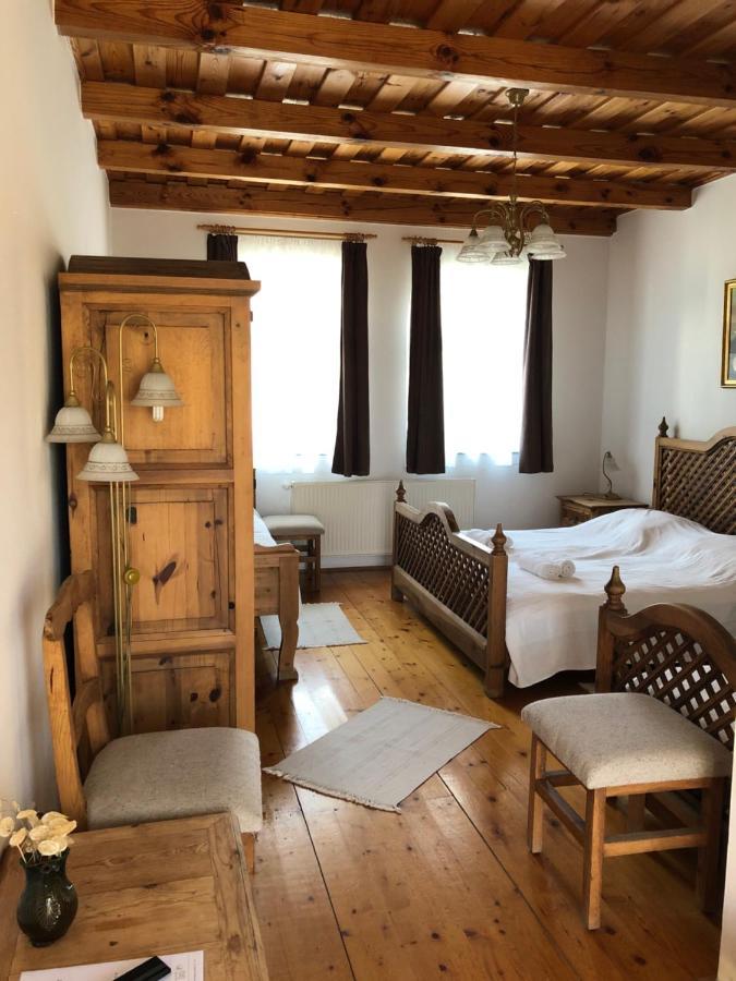 Ginti Panzio, Orseg Hotell Magyarszombatfa Exteriör bild